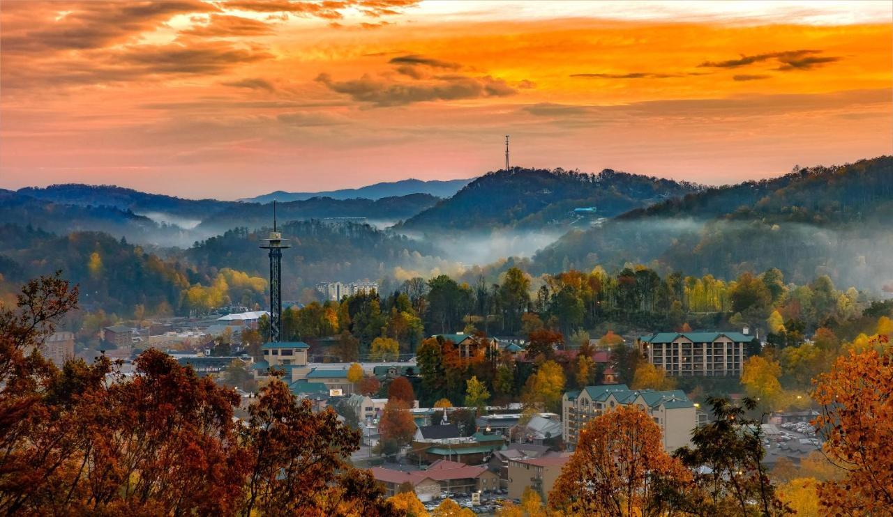 Splashing Sunrise, 2 Bedrooms, Private Pool, Arcade, Hot Tub, Sleeps 6 Pigeon Forge Luaran gambar