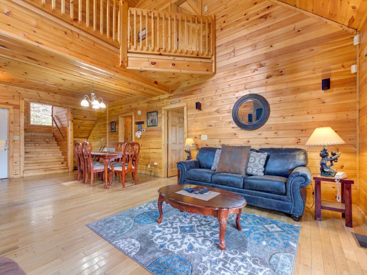 Splashing Sunrise, 2 Bedrooms, Private Pool, Arcade, Hot Tub, Sleeps 6 Pigeon Forge Luaran gambar