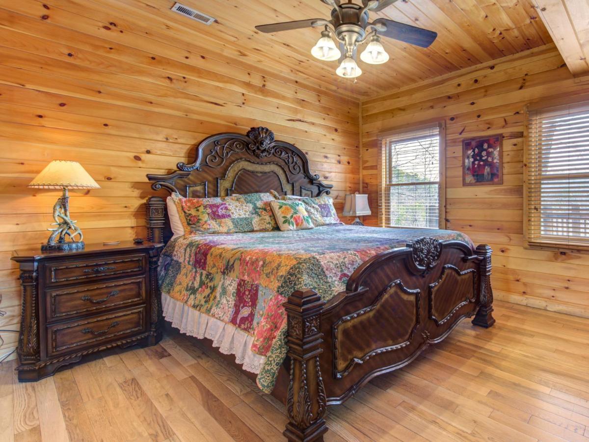 Splashing Sunrise, 2 Bedrooms, Private Pool, Arcade, Hot Tub, Sleeps 6 Pigeon Forge Luaran gambar