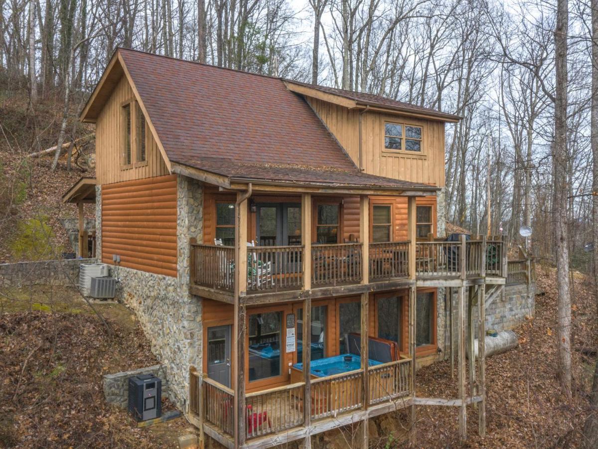 Splashing Sunrise, 2 Bedrooms, Private Pool, Arcade, Hot Tub, Sleeps 6 Pigeon Forge Luaran gambar