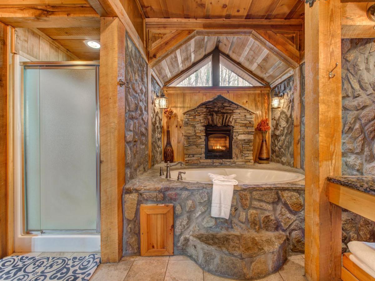 Splashing Sunrise, 2 Bedrooms, Private Pool, Arcade, Hot Tub, Sleeps 6 Pigeon Forge Luaran gambar